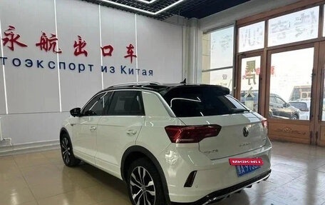 Volkswagen T-Roc I, 2022 год, 1 650 000 рублей, 6 фотография