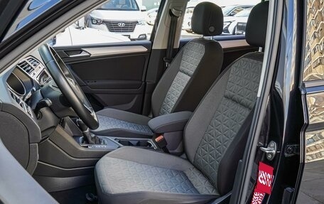 Volkswagen Tiguan II, 2020 год, 2 680 000 рублей, 10 фотография