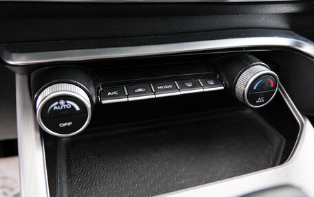 Geely Coolray I, 2022 год, 1 749 000 рублей, 17 фотография