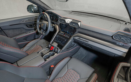 Lamborghini Urus I, 2024 год, 41 000 000 рублей, 8 фотография