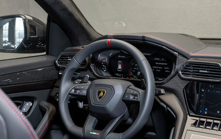 Lamborghini Urus I, 2024 год, 41 000 000 рублей, 9 фотография