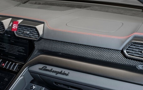 Lamborghini Urus I, 2024 год, 41 000 000 рублей, 18 фотография