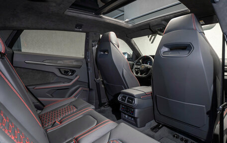Lamborghini Urus I, 2024 год, 41 000 000 рублей, 29 фотография