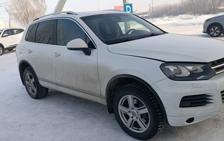 Volkswagen Touareg III, 2012 год, 1 599 000 рублей, 2 фотография