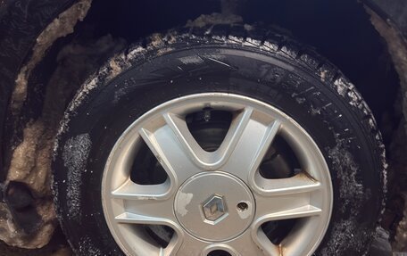 Renault Sandero I, 2013 год, 850 000 рублей, 14 фотография