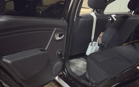 Renault Sandero I, 2013 год, 850 000 рублей, 20 фотография