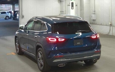 Mercedes-Benz GLA, 2022 год, 2 150 000 рублей, 3 фотография