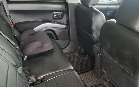 Mitsubishi Outlander III рестайлинг 3, 2008 год, 1 100 000 рублей, 8 фотография