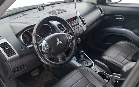 Mitsubishi Outlander III рестайлинг 3, 2008 год, 1 100 000 рублей, 7 фотография