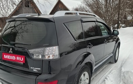 Mitsubishi Outlander III рестайлинг 3, 2008 год, 1 100 000 рублей, 3 фотография