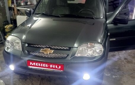 Chevrolet Niva I рестайлинг, 2016 год, 870 000 рублей, 6 фотография