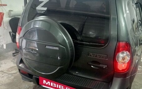 Chevrolet Niva I рестайлинг, 2016 год, 870 000 рублей, 10 фотография