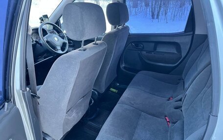 Suzuki Swift II, 2004 год, 390 000 рублей, 17 фотография