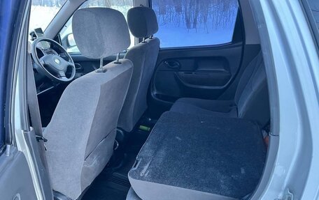 Suzuki Swift II, 2004 год, 390 000 рублей, 18 фотография