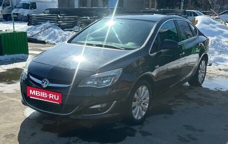 Opel Astra J, 2013 год, 800 000 рублей, 4 фотография