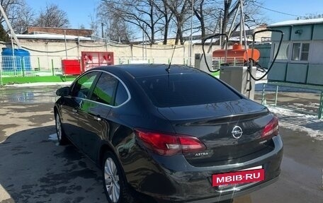Opel Astra J, 2013 год, 800 000 рублей, 8 фотография