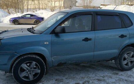 Hyundai Tucson III, 2008 год, 729 000 рублей, 2 фотография