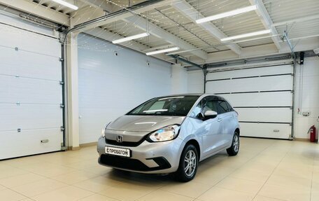 Honda Fit, 2020 год, 1 299 000 рублей, 2 фотография