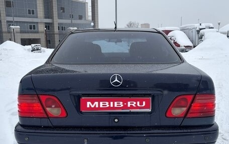 Mercedes-Benz E-Класс, 1998 год, 500 000 рублей, 7 фотография