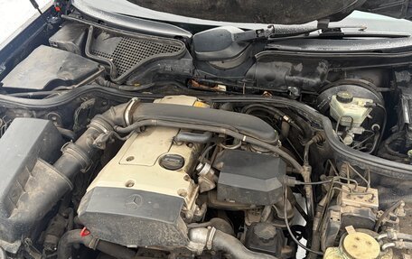 Mercedes-Benz E-Класс, 1998 год, 500 000 рублей, 21 фотография