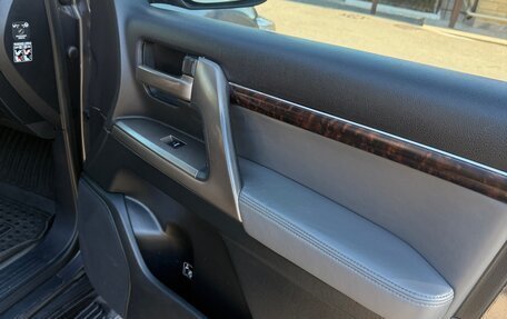 Toyota Land Cruiser 200, 2007 год, 2 900 000 рублей, 16 фотография