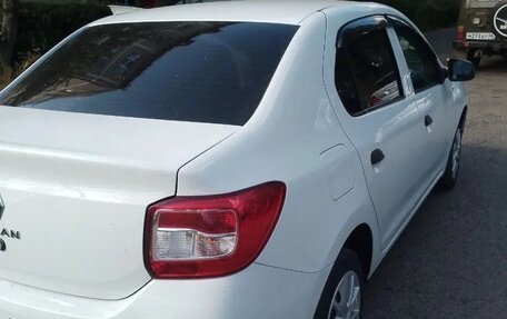 Renault Logan II, 2020 год, 800 000 рублей, 2 фотография