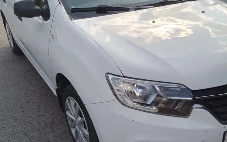 Renault Logan II, 2020 год, 800 000 рублей, 4 фотография