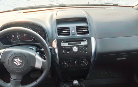 Suzuki SX4 II рестайлинг, 2008 год, 677 000 рублей, 24 фотография