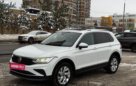 Volkswagen Tiguan II, 2021 год, 2 850 000 рублей, 23 фотография