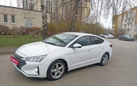 Hyundai Elantra VI рестайлинг, 2019 год, 1 875 000 рублей, 1 фотография