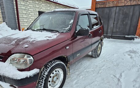 Chevrolet Niva I рестайлинг, 2004 год, 380 000 рублей, 1 фотография