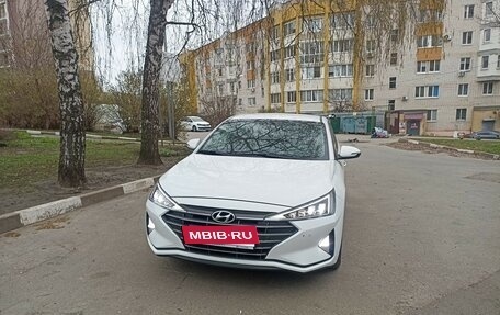 Hyundai Elantra VI рестайлинг, 2019 год, 1 875 000 рублей, 2 фотография