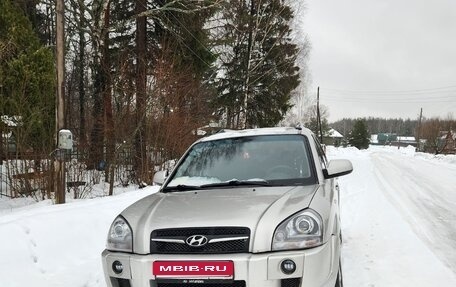 Hyundai Tucson III, 2008 год, 570 000 рублей, 1 фотография