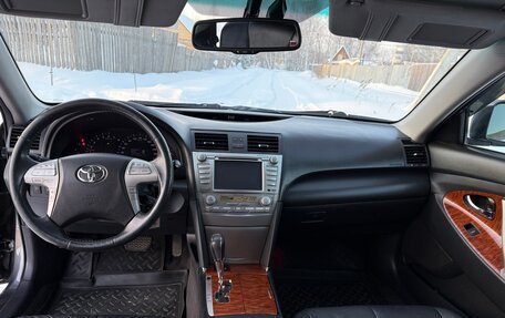 Toyota Camry, 2010 год, 1 350 000 рублей, 7 фотография