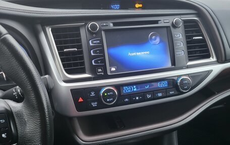 Toyota Highlander III, 2014 год, 3 200 000 рублей, 4 фотография