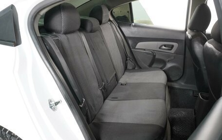 Chevrolet Cruze II, 2010 год, 649 000 рублей, 7 фотография