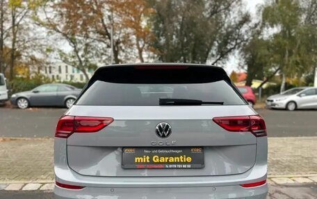 Volkswagen Golf VIII, 2023 год, 2 450 000 рублей, 6 фотография