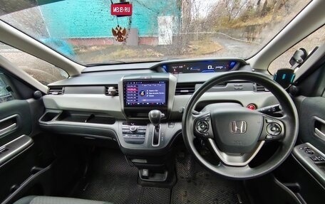 Honda Freed II, 2017 год, 1 249 000 рублей, 7 фотография