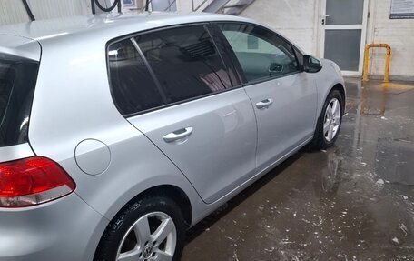 Volkswagen Golf VI, 2011 год, 1 050 000 рублей, 2 фотография