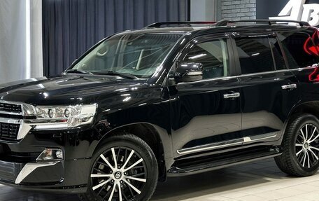 Toyota Land Cruiser 200, 2016 год, 5 887 000 рублей, 2 фотография