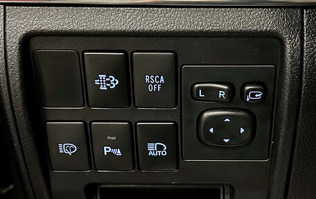 Toyota Land Cruiser 200, 2016 год, 5 887 000 рублей, 22 фотография