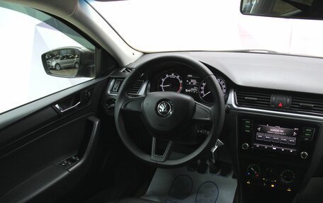 Skoda Rapid I, 2018 год, 1 045 000 рублей, 17 фотография