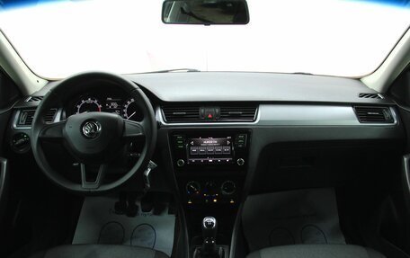 Skoda Rapid I, 2018 год, 1 045 000 рублей, 13 фотография