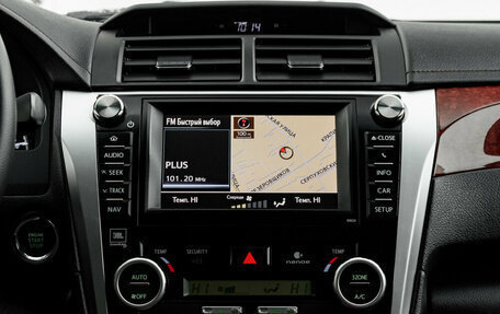 Toyota Camry, 2012 год, 1 700 000 рублей, 18 фотография