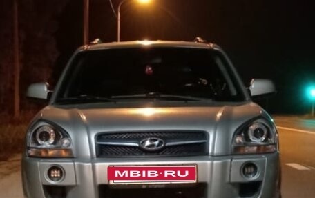 Hyundai Tucson III, 2008 год, 570 000 рублей, 2 фотография