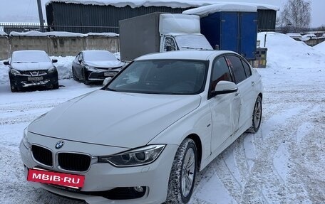 BMW 3 серия, 2013 год, 1 950 000 рублей, 4 фотография