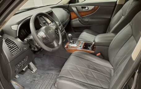 Infiniti QX70, 2014 год, 2 399 000 рублей, 16 фотография