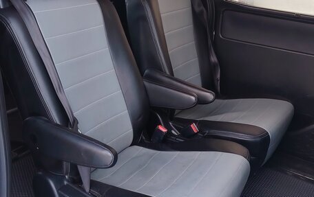 Toyota Noah III, 2016 год, 1 900 000 рублей, 10 фотография