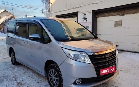 Toyota Noah III, 2016 год, 1 900 000 рублей, 1 фотография