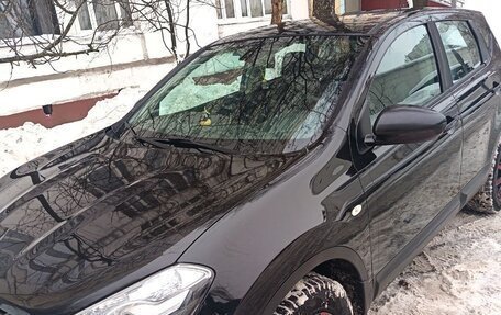 Nissan Qashqai, 2011 год, 900 000 рублей, 1 фотография